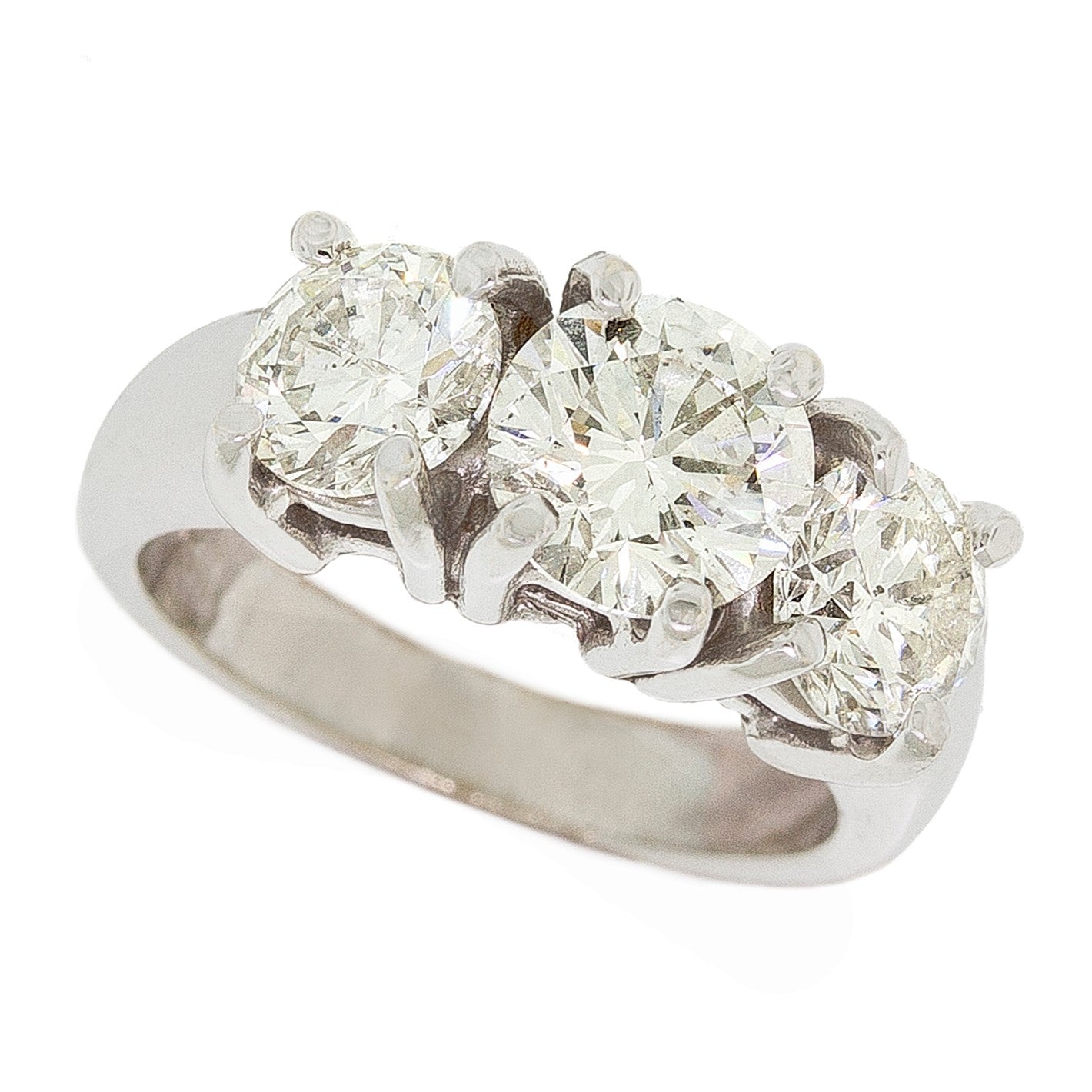 Three Round Diamond Ring