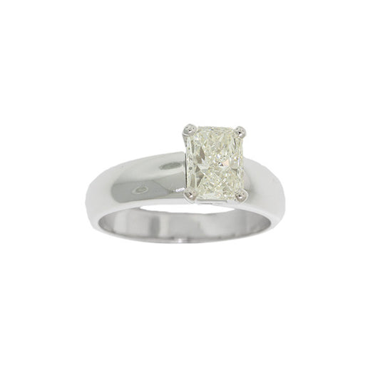 Radiant Cut Diamond Ring